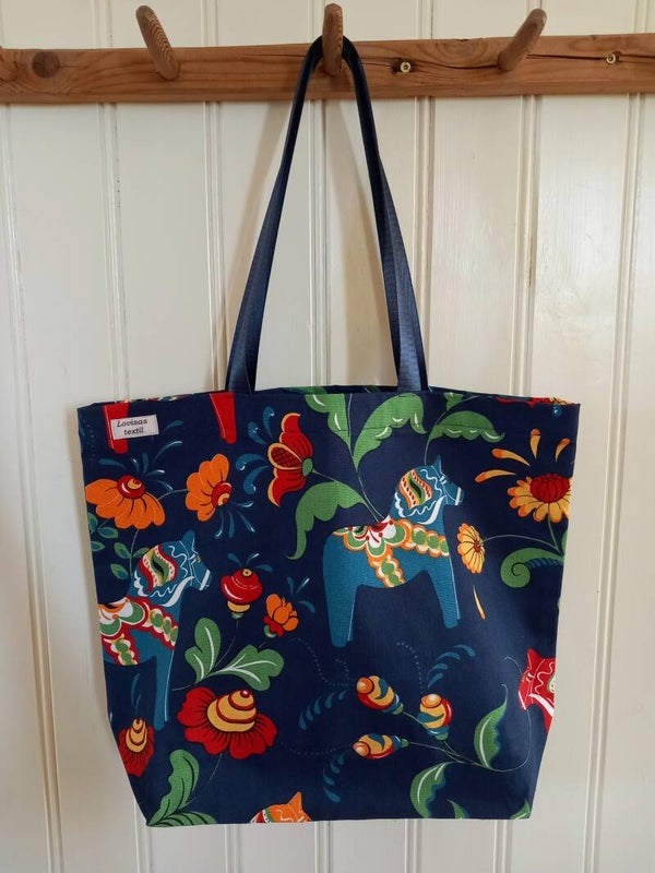 Enkel tygkasse / tote bag Dalahästar