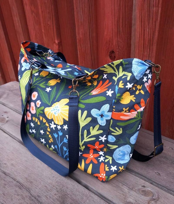 Axelremsväska med handtag Blossom