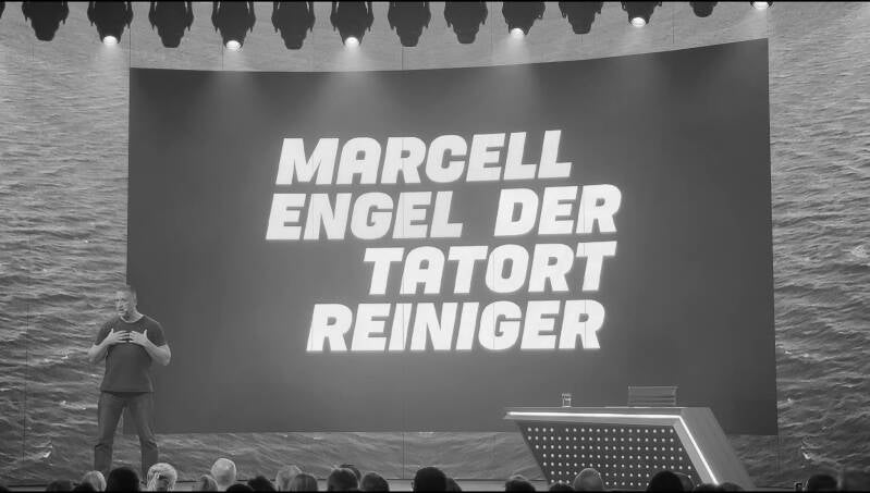 Foto Marcel Engel der Tatort Reiniger auf der Bühne