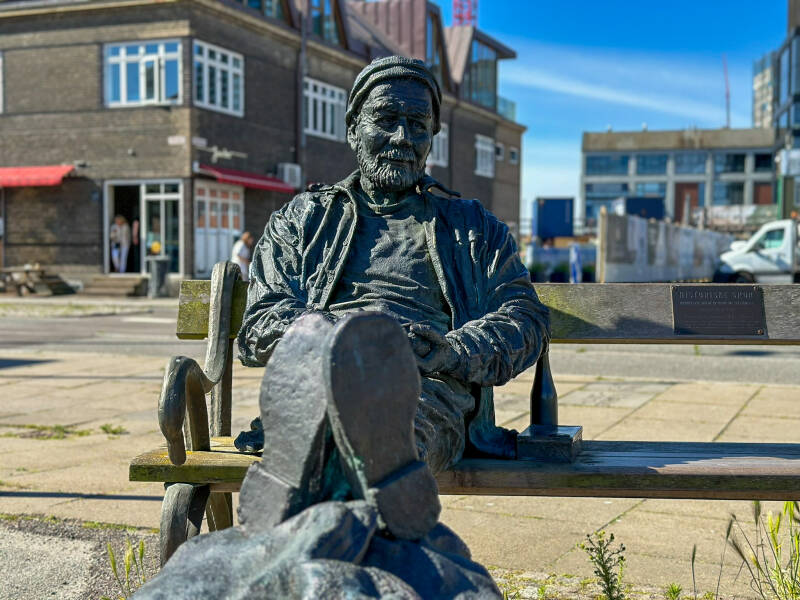 Hafenarbeiter Statuen