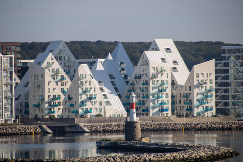 Iceberg / Isbjerget Ansicht vom Hafen Aarhus