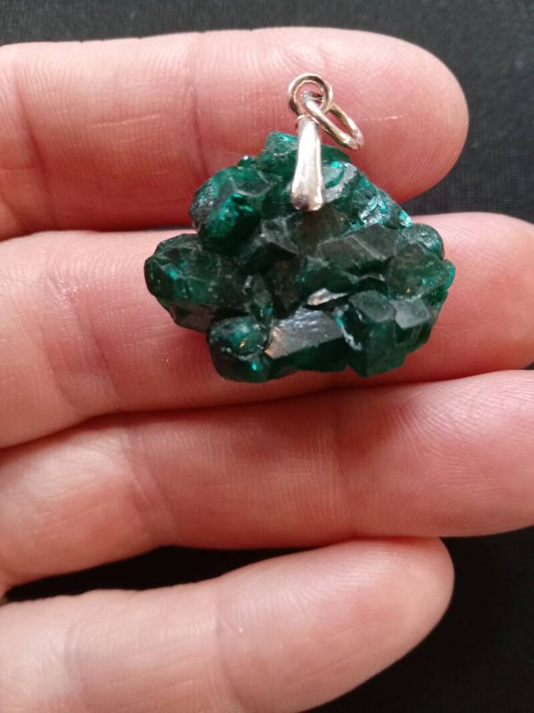 Pendentifs dioptase brut