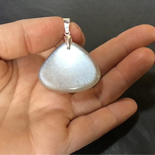 Pendentif pierre de lune blanche large goutte