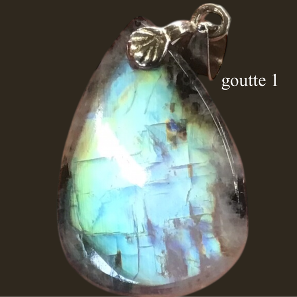 Petits pendentifs pierre de lune arc en ciel
