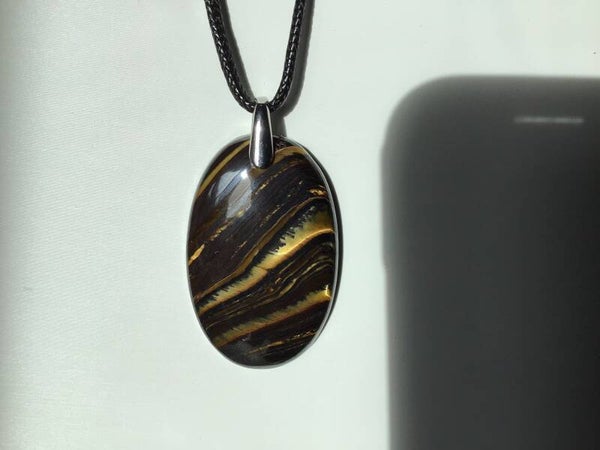 Pendentif oeil de fer oval