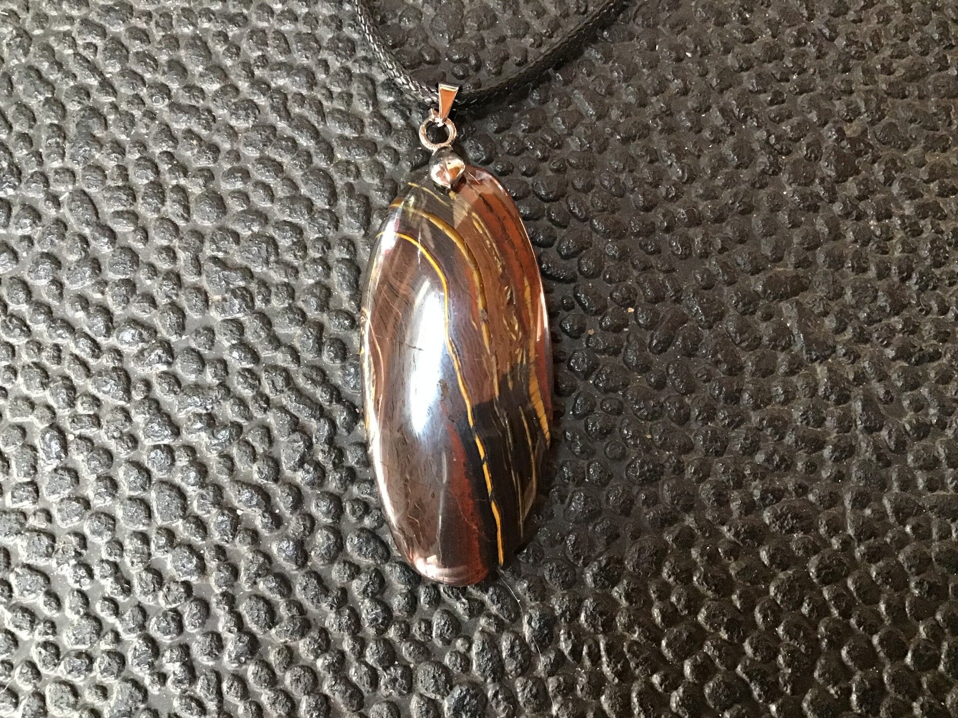 Pendentif oeil de fer long oval