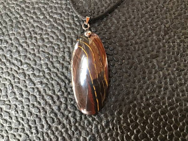 Pendentif oeil de fer long oval