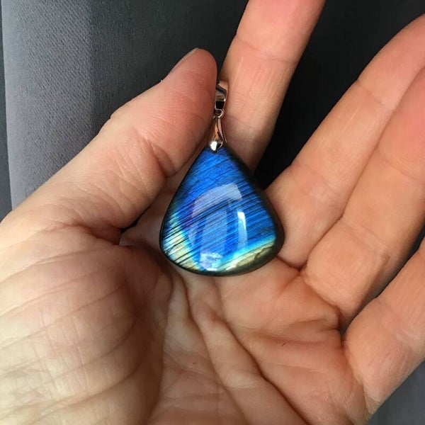 Pendentif labradorite bleu et jaune