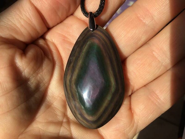 Pendentif obsidienne Mantogochol