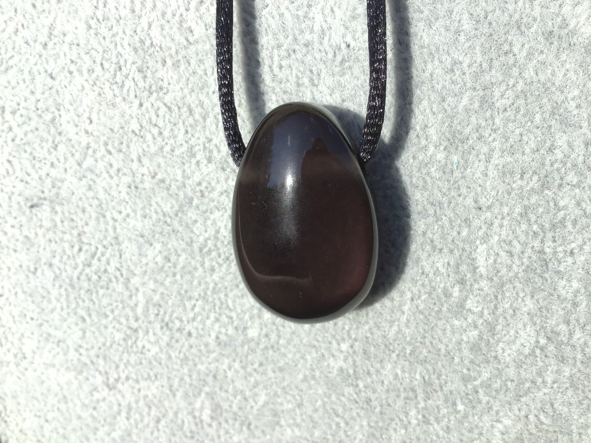 Pendentif obsidienne larme d’ apache