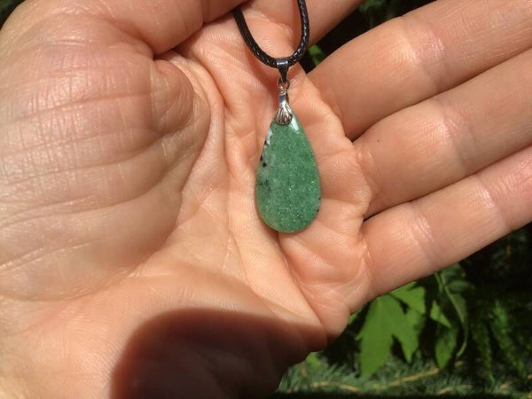 Pendentif en zoisite goutte
