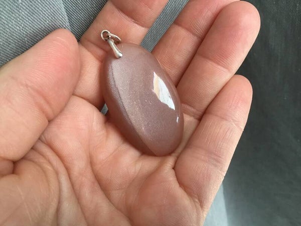 Pendentif pierre de lune pêche