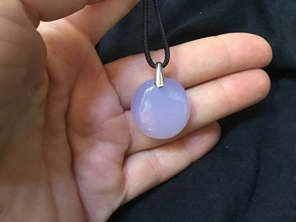 Pendentif calcedoine rond