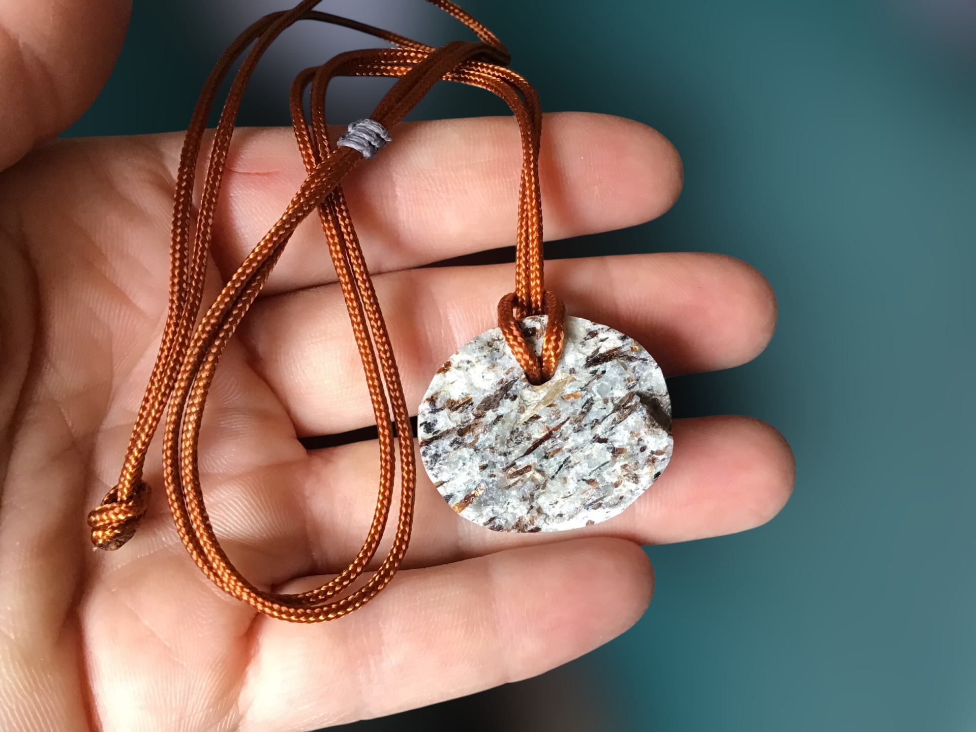 Pendentif astrophyllite