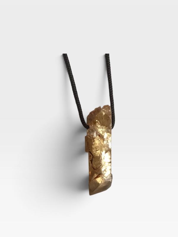 Pendentif baryte miel cristallisee