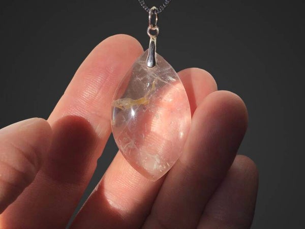 Pendentif cristal de roche