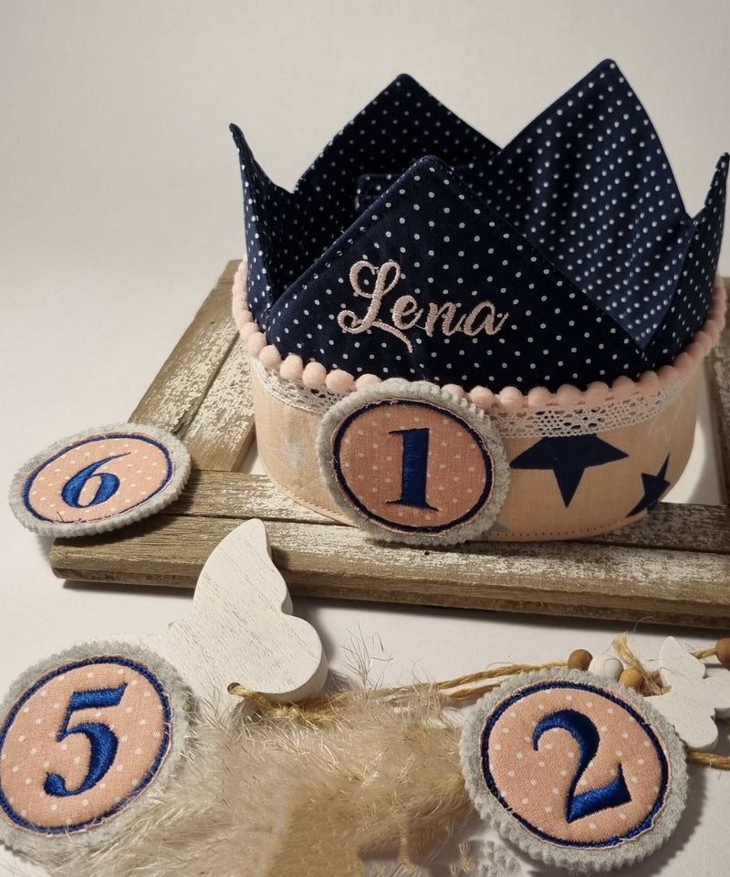personalisierte Geburtstagskrone aus Stoff mit Zahl und Namen
