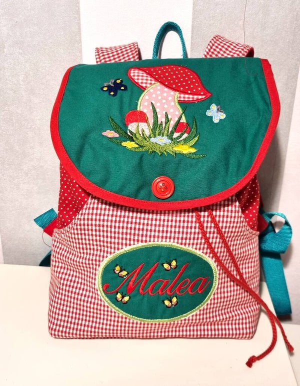 Personalisierter Kinderrucksack Pilz – Rot & Grün, handgemacht mit Namen
