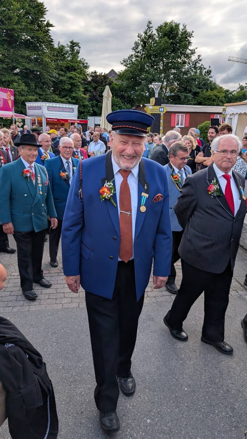 veteranenehrung-dagmersellen-050626-6-standard.jpg
