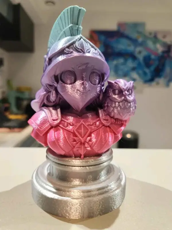 Buste d’Athéna Chibi Multicolore – Figurine Mythologie Grecque 15cm