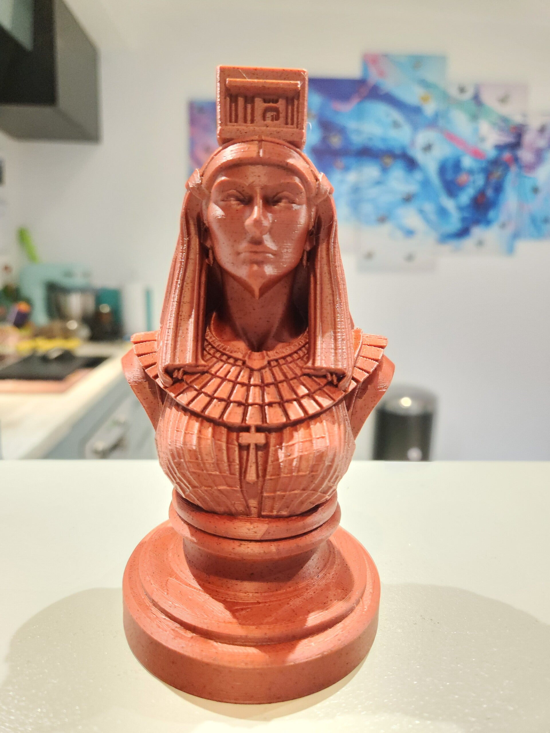 Buste de Nephtys en Pierre Rouge – Statue Décorative Égyptienne 15 cm