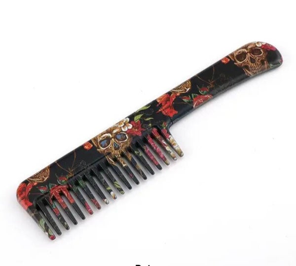 Self defense comb