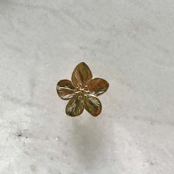 Gold flower ring