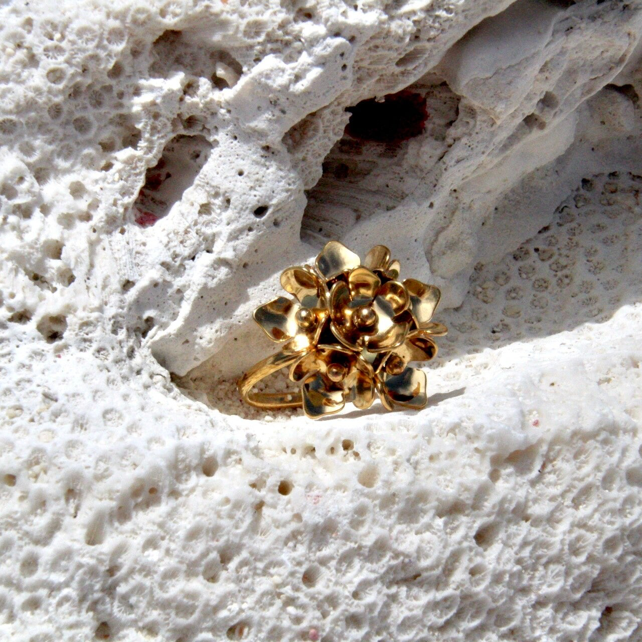 Goldie flower ring