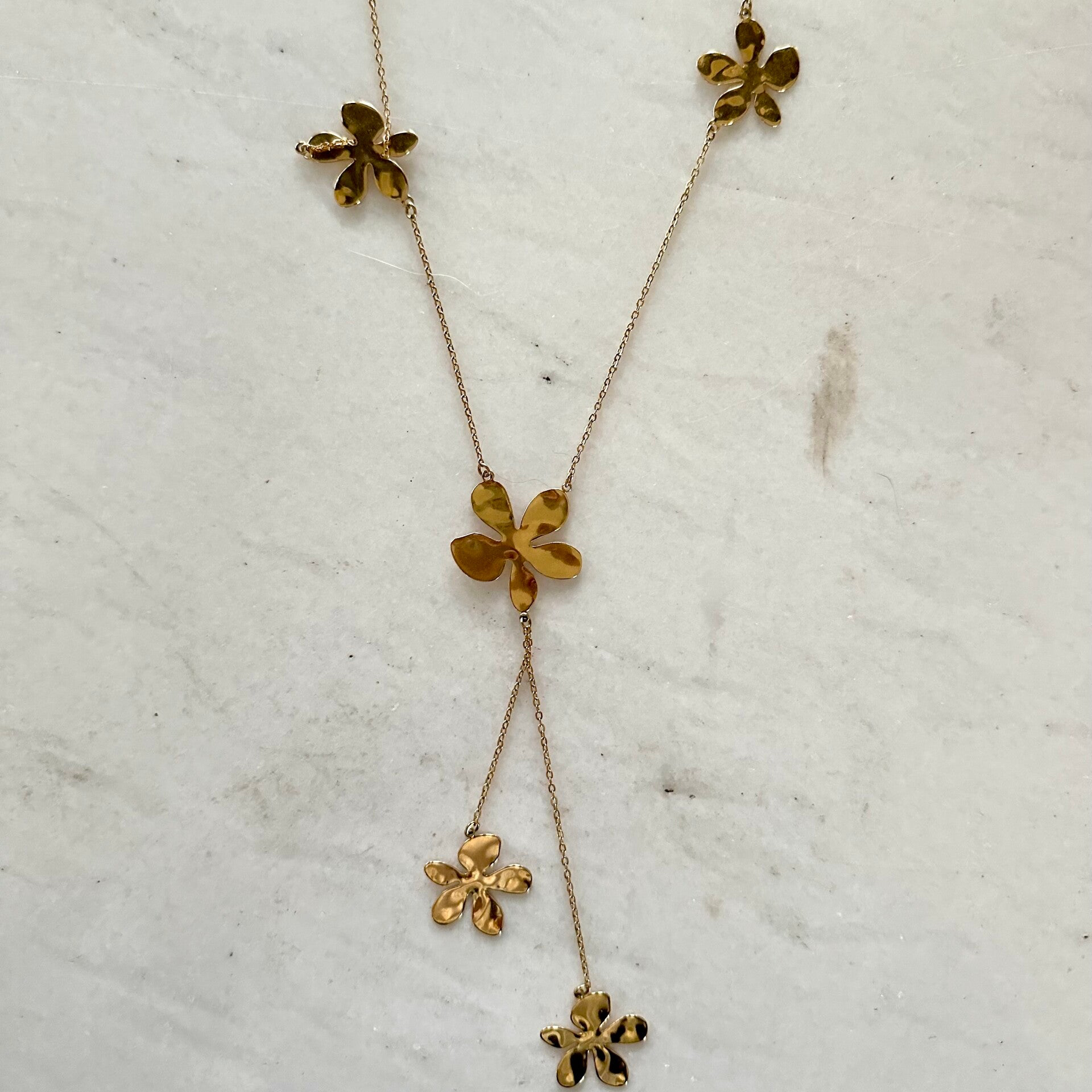 Long flower necklace