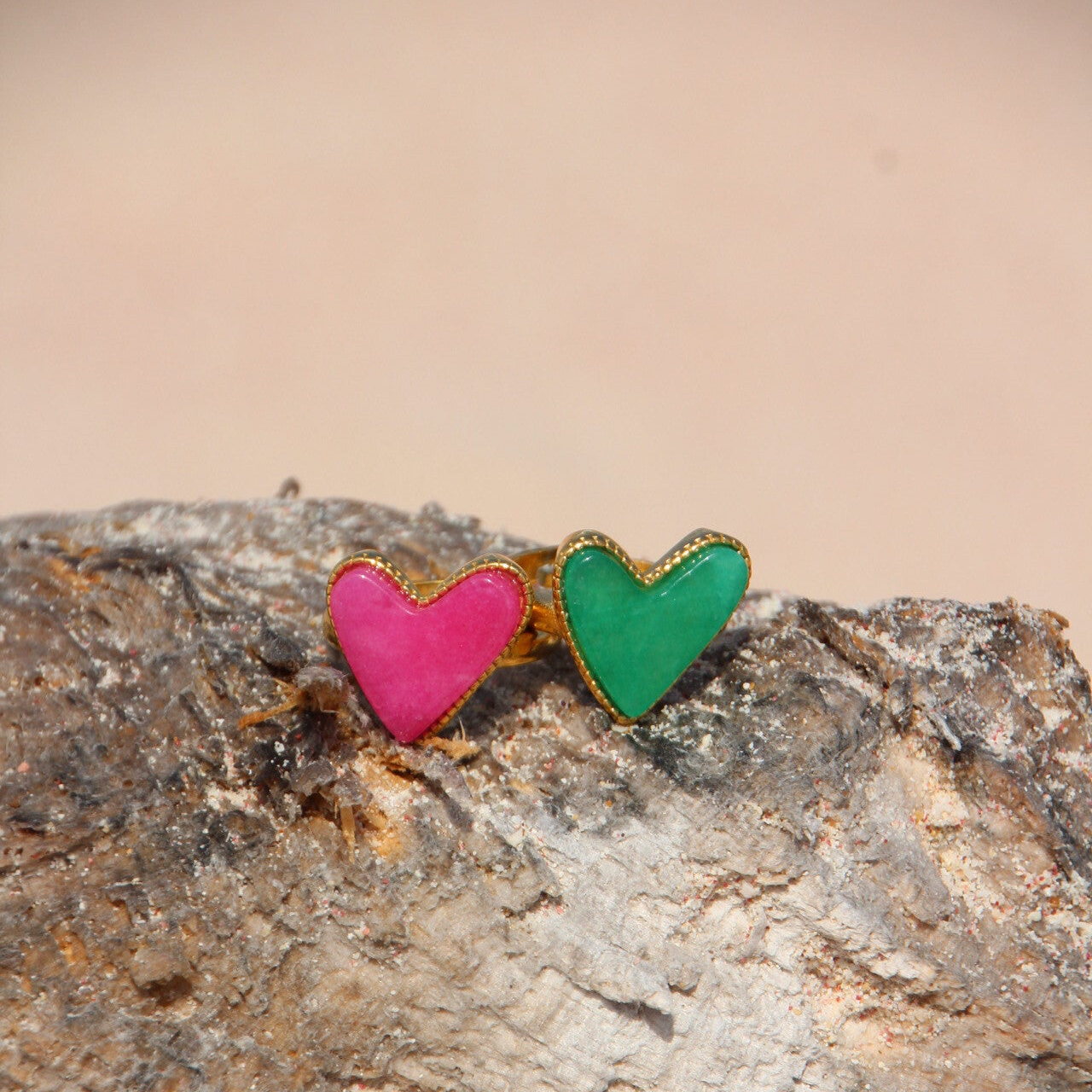 Green heart ring