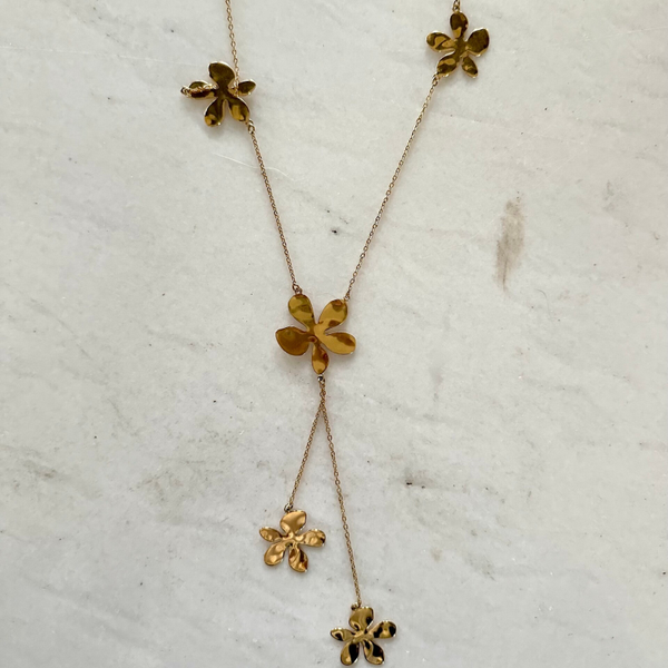 Long flower necklace