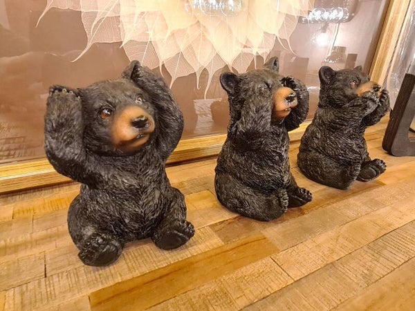 Beren horen/zien/zwijgen zwart