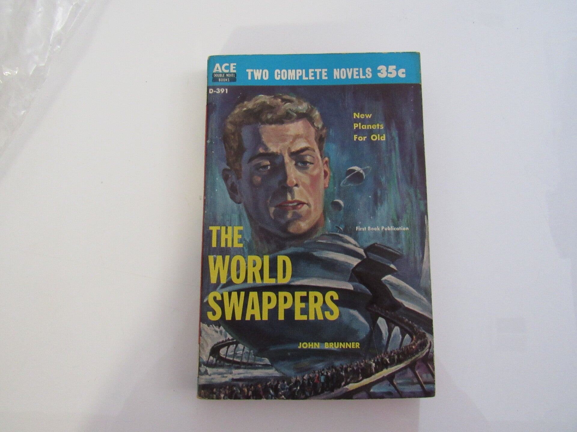 The World Swappers by John Brunner / Seige of the Unseen by A E Van Vogt