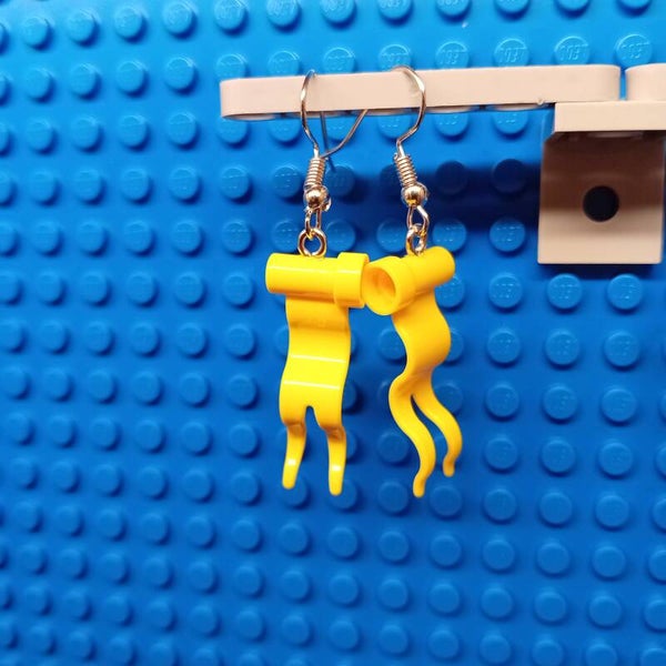 lego yellow flag