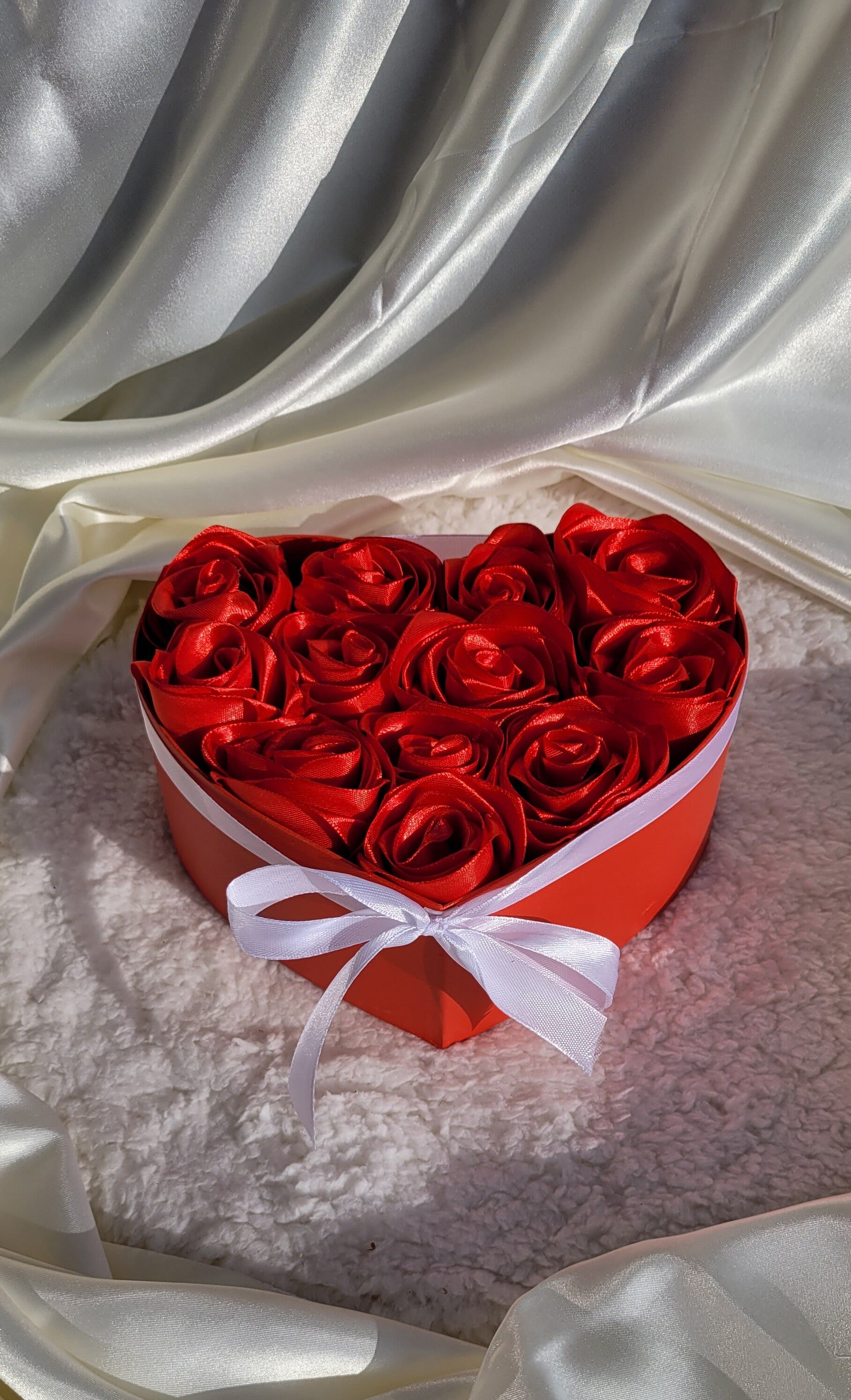 Eternal rose heart box rood. Kies je eigen kleur rozen