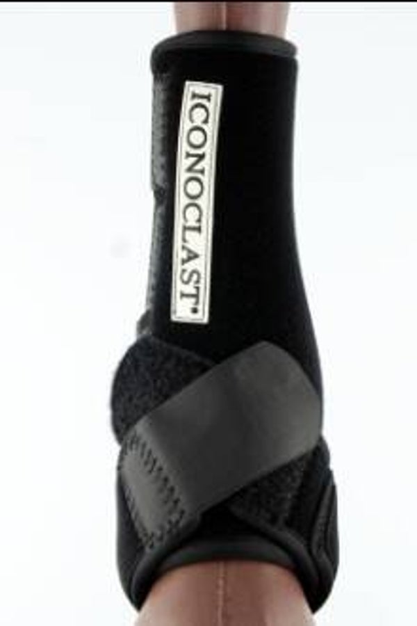 Iconoclast Orthopedic Support Boots Front Black