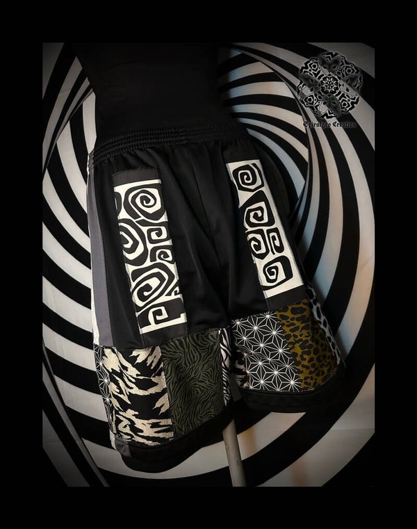 SPiRALZ Shorts