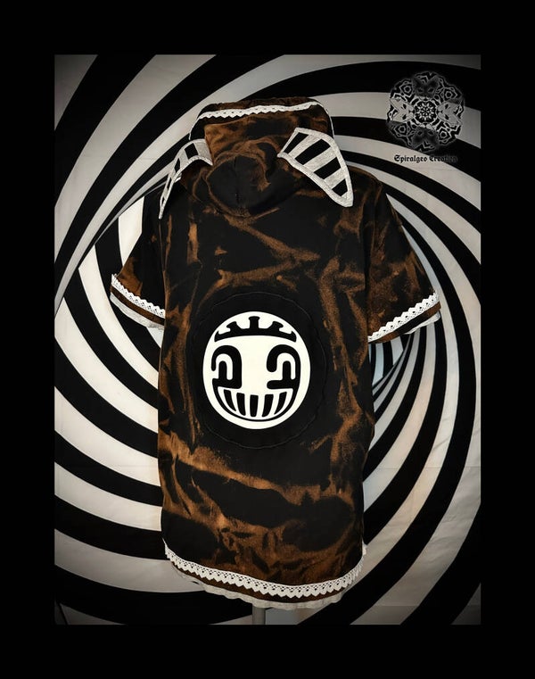 M0VEMENT hooded Tshirt