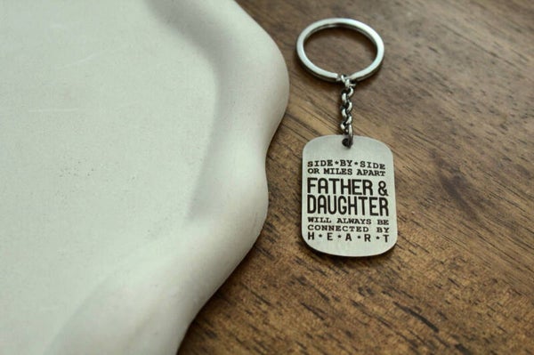 Father & Daughter Keychain – Side by Side or Miles Apart
