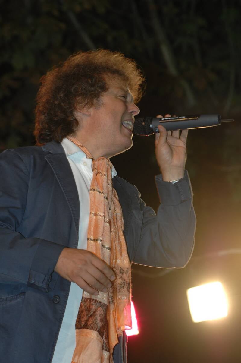 lucio-aracri-live-standard.jpg