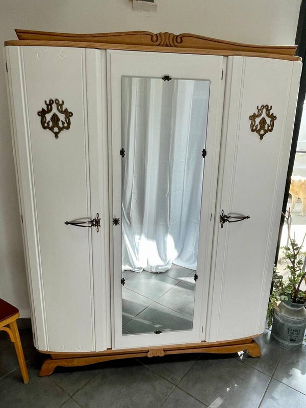 Albane : Armoire ancienne en chêne relookée