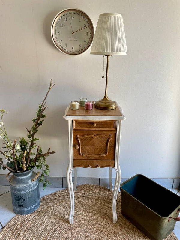 Chevet / table de nuit ancien