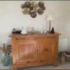 Meubles anciens, buffet en merisier