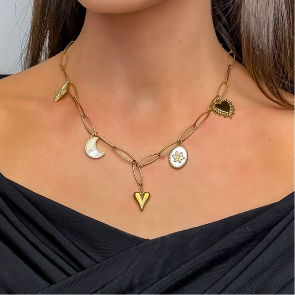 Bedelketting goud en wit met hartje