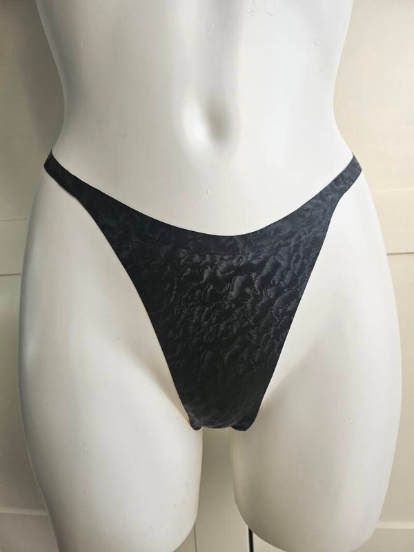 Latex  mini string " op maat gemaakt" .