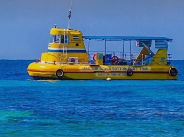 GLASS BOTTOM BOAT + BEACH BEAK