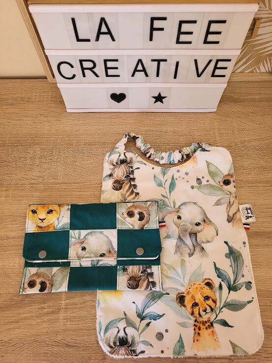 Serviette de cantine "savane" et sa pochette patchwork assortie
