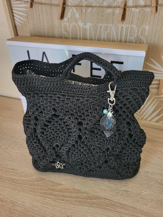 Petit sac noir satiné