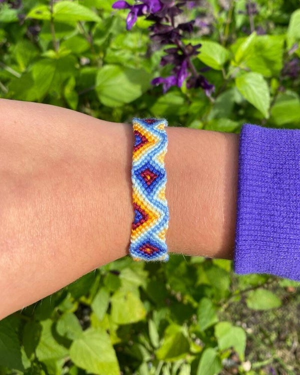 Kleurrijk armbandje