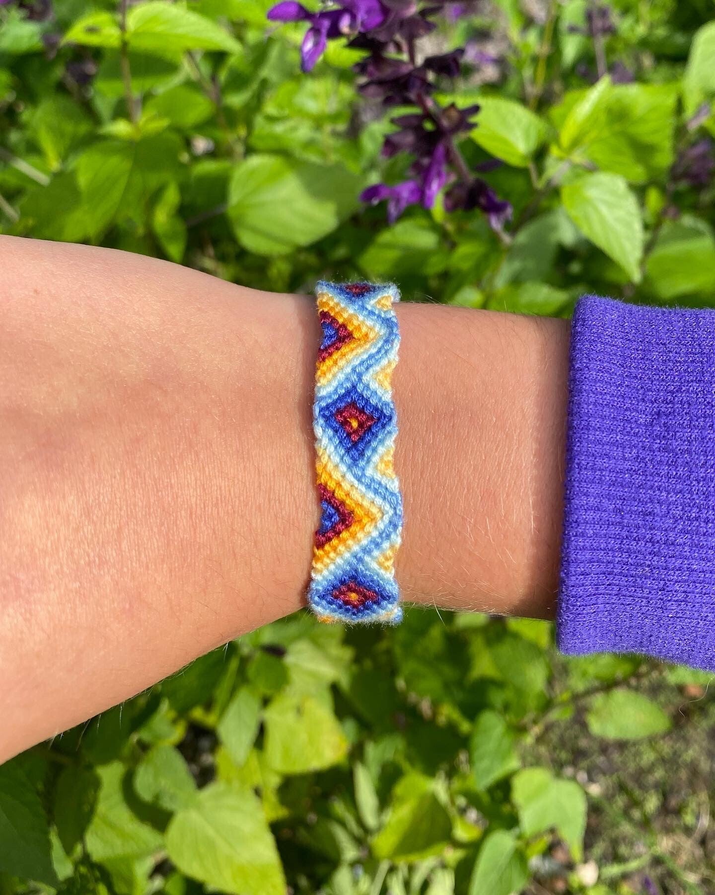 Kleurrijk armbandje